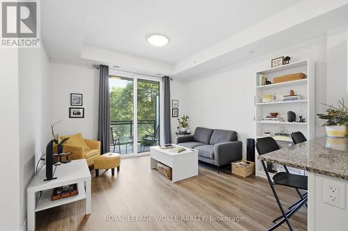 308 - 107 Roger Street, Waterloo, ON - Indoor Photo Showing Living Room