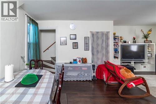 33 Railway Street, Hamilton, ON - Indoor