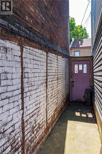33 Railway Street, Hamilton, ON - Outdoor