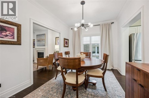 25 Manor Park Crescent Unit# 11, Guelph, ON - Indoor Photo Showing Dining Room