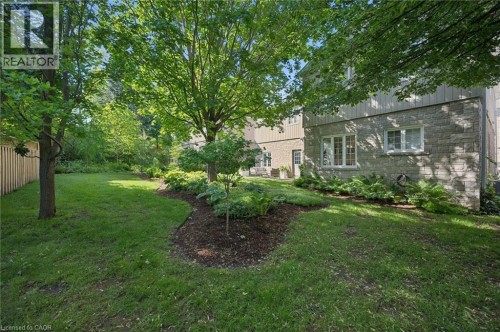25 Manor Park Crescent Unit# 11, Guelph, ON - Outdoor