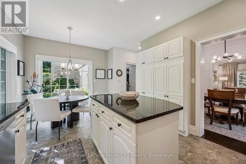 11 - 25 Manor Park Crescent, Guelph (Dovercliffe Park/Old University), ON - Indoor
