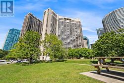 #411 - 33 HARBOUR SQUARE  Toronto, ON M5J 2G2