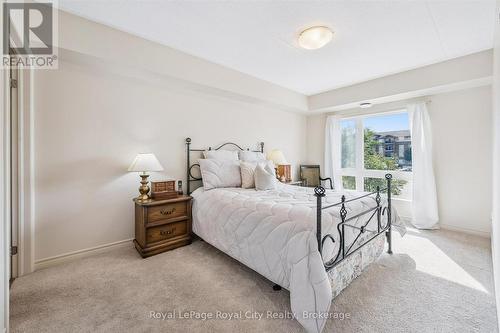 212 - 37 Goodwin Drive, Guelph (Pineridge/Westminster Woods), ON - Indoor Photo Showing Bedroom