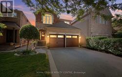 3092 OWLS FOOT DRIVE  Mississauga, ON L5M 6T8