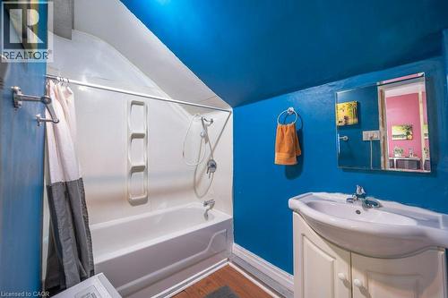 3 Glasgow Street, Kitchener, ON - Indoor Photo Showing Bathroom