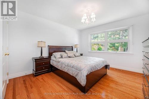 43 Ravina Crescent, Hamilton, ON - Indoor Photo Showing Bedroom