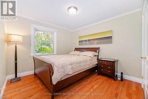 43 Ravina Crescent, Hamilton, ON - Indoor Photo Showing Bedroom