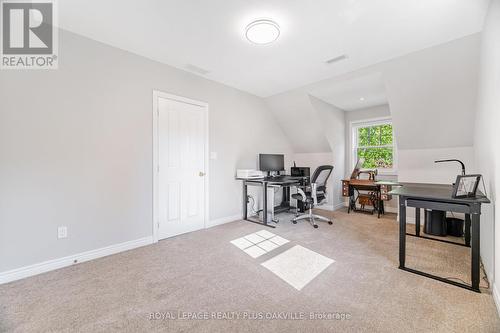 43 Ravina Crescent, Hamilton, ON - Indoor Photo Showing Other Room