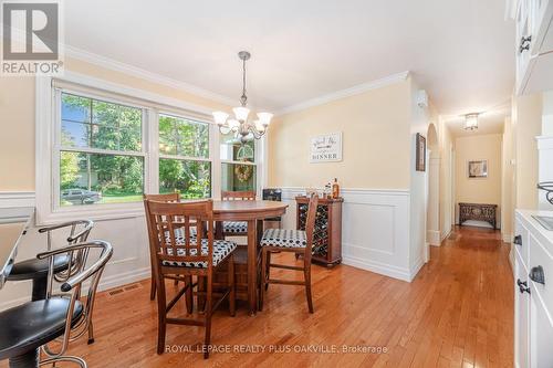 43 Ravina Crescent, Hamilton, ON - Indoor Photo Showing Dining Room