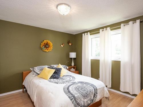 237 Anten St., Thunder Bay, ON - Indoor Photo Showing Bedroom