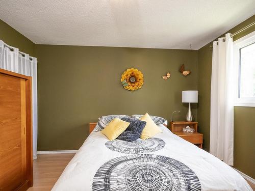 237 Anten St., Thunder Bay, ON - Indoor Photo Showing Bedroom