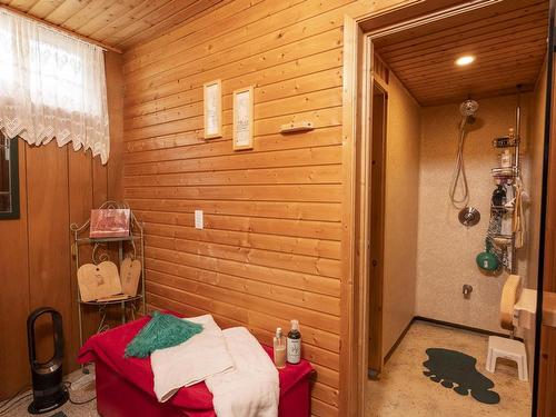 237 Anten St., Thunder Bay, ON - Indoor Photo Showing Other Room