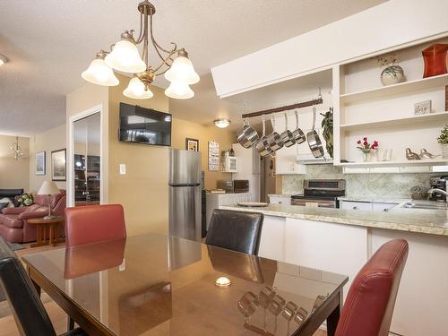 237 Anten St., Thunder Bay, ON - Indoor Photo Showing Dining Room