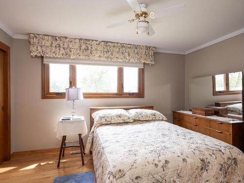 236 Poplar Ave, Thunder Bay, ON - Indoor Photo Showing Bedroom