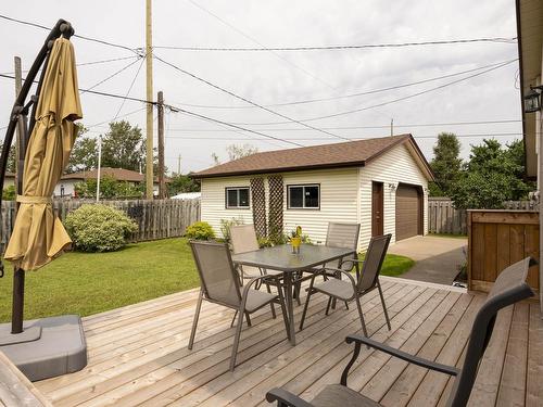 236 Poplar Ave, Thunder Bay, ON - Outdoor With Deck Patio Veranda With Exterior