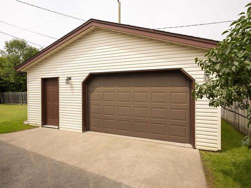 236 Poplar Ave, Thunder Bay, ON - Outdoor With Exterior