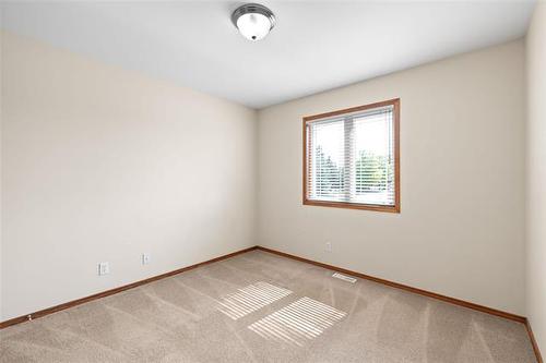 149 Bridgeview Dr, St Clements, MB - Indoor Photo Showing Other Room