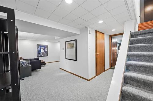 291 Campbell St, Winnipeg, MB - Indoor Photo Showing Other Room