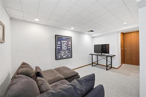 291 Campbell St, Winnipeg, MB - Indoor