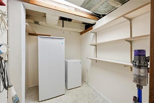 291 Campbell St, Winnipeg, MB - Indoor Photo Showing Laundry Room