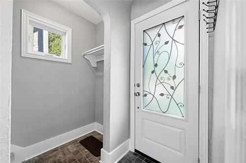 291 Campbell St, Winnipeg, MB - Indoor Photo Showing Other Room