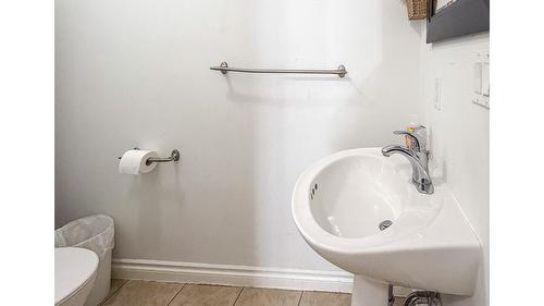 2-188 9Th  S Street, Cranbrook, BC - Indoor Photo Showing Bathroom