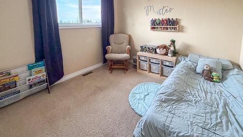 2-188 9Th  S Street, Cranbrook, BC - Indoor Photo Showing Bedroom