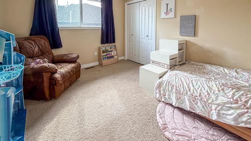 2-188 9Th  S Street, Cranbrook, BC - Indoor Photo Showing Bedroom
