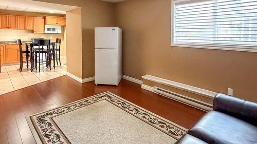 2-188 9Th  S Street, Cranbrook, BC - Indoor Photo Showing Kitchen