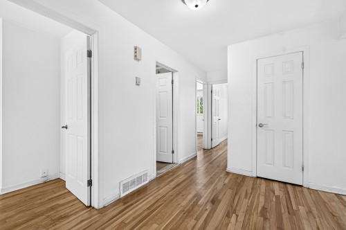 Passageway - 9717 Rue Jeannette, Montréal (Lasalle), QC - Indoor Photo Showing Other Room
