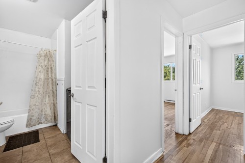 Passageway - 9717 Rue Jeannette, Montréal (Lasalle), QC - Indoor