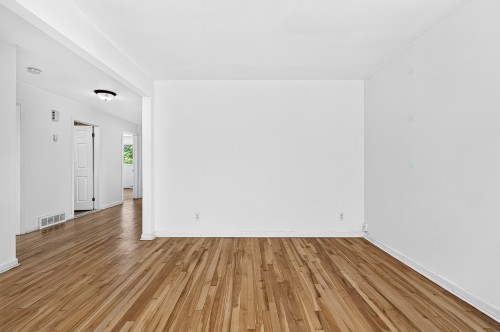 Living Room - 9717 Rue Jeannette, Montréal (Lasalle), QC - Indoor Photo Showing Other Room
