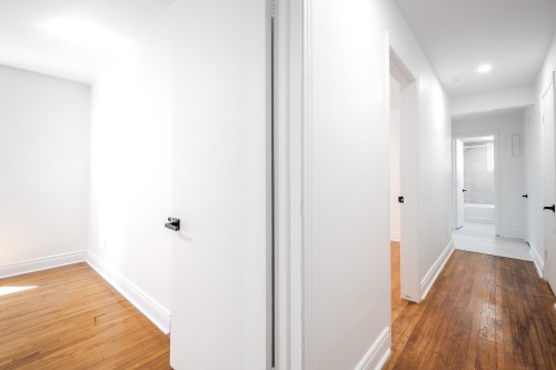 Corridor - 3-41 Rue René-Philippe, Longueuil (Le Vieux-Longueuil), QC - Indoor Photo Showing Other Room