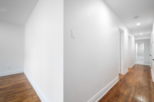 Corridor - 3-41 Rue René-Philippe, Longueuil (Le Vieux-Longueuil), QC - Indoor Photo Showing Other Room
