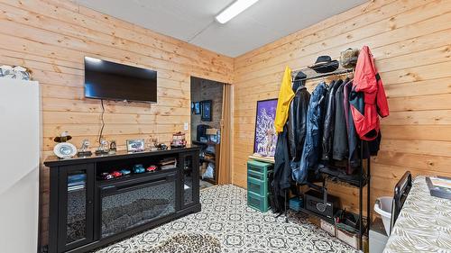5807 Birch Avenue, Kitchener, BC 