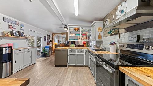 5807 Birch Avenue, Kitchener, BC 