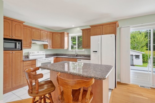 Cuisine - 587 Rue Larose, Magog, QC - Indoor Photo Showing Kitchen