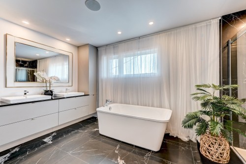 Salle de bains - 17 Place De La Rive, Saint-Mathieu, QC - Indoor Photo Showing Bathroom