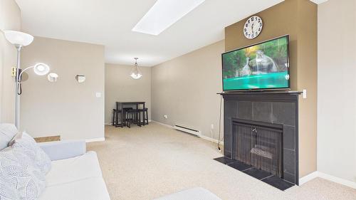 303-993 Klo Road, Kelowna, BC - Indoor