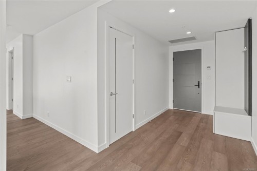 #1118-2000 Hannington Rd, Langford, BC - Indoor Photo Showing Other Room