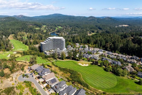 #1118-2000 Hannington Rd, Langford, BC - Outdoor With View