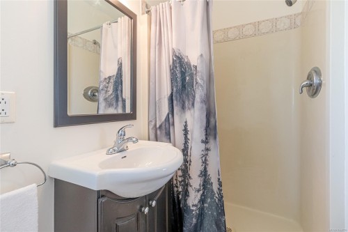 716 O'Brien Pl, Nanaimo, BC 