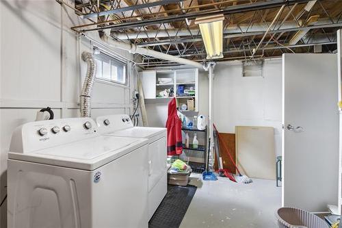 440 Chelsea Ave, Winnipeg, MB - Indoor Photo Showing Laundry Room