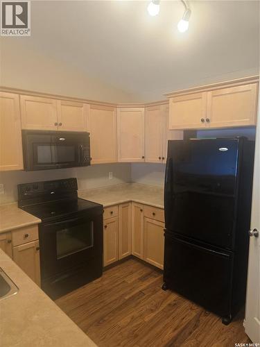 53 4425 Nicurity Drive, Regina, SK - Indoor Photo Showing Kitchen