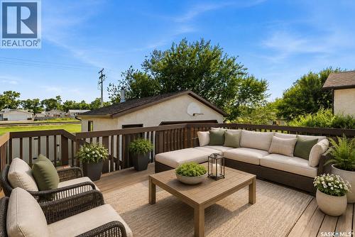 402 Fulton Drive, Regina, SK - Outdoor With Deck Patio Veranda With Exterior