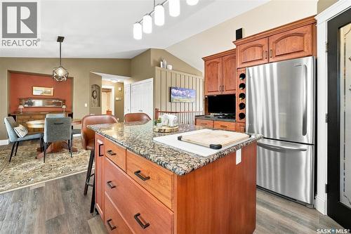 226 Brookdale Crescent, Saskatoon, SK - Indoor Photo Showing Kitchen