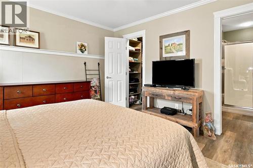 226 Brookdale Crescent, Saskatoon, SK - Indoor Photo Showing Bedroom