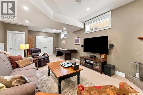 226 Brookdale Crescent, Saskatoon, SK - Indoor Photo Showing Other Room