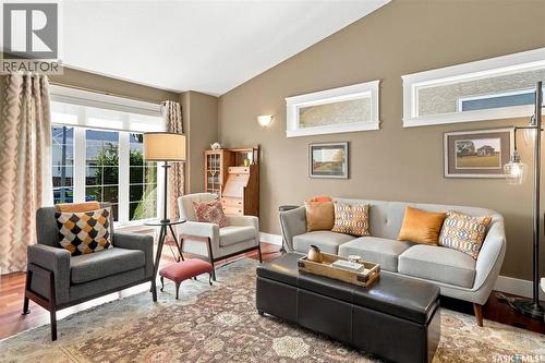 226 Brookdale Crescent, Saskatoon, SK - Indoor Photo Showing Living Room